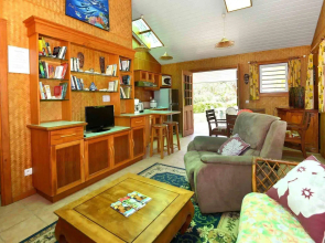 Marks Place Moorea