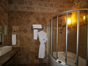 Grand Cave Suites