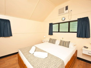 Ellis Beach Oceanfront Bungalows