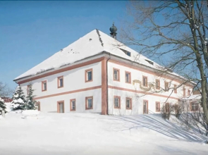 Amweia Hotel & Restaurant