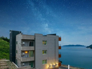 World Palace Pension