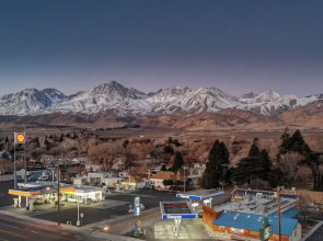 The Palisades Lodge of Big Pine