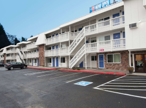 Motel 6 Bremerton, WA