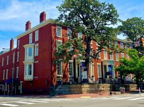 Linden Row Inn
