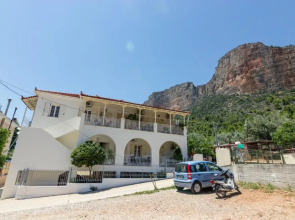 Leonidio Apartment Maria