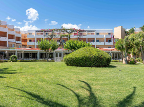 Anissa Beach & Village Resort