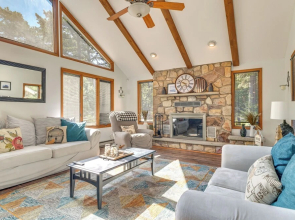 Lake Harmony Home Near Big Boulder!