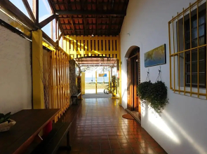 Na Praia Family Hostel & Coworking