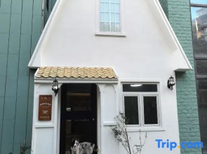 Kiki Serendipity Hotel
