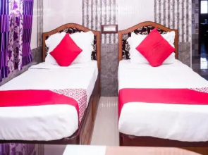 OYO 28594 Rasul Royal Home