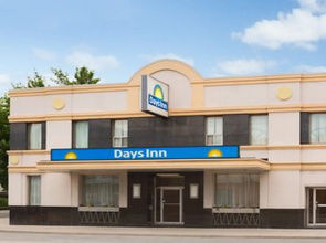 Days Inn by Wyndham Toronto East Beaches