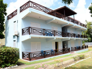 Mackston Apartments