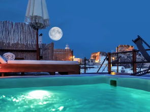 Santorini Luxury Suite w Rooftop Hottub Seaview