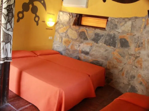 Hotel Selwo Lodge - Animal Park Tickets Included