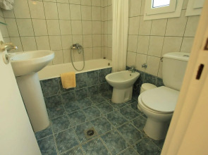 Отель Bomo Tosca Beach