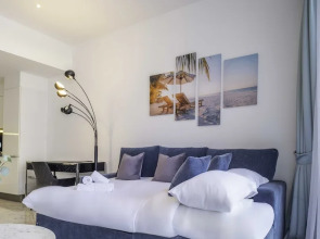 LUX - The Pad Executive Suite 4