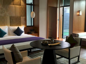 Shenzhen Bay Breeze Resort