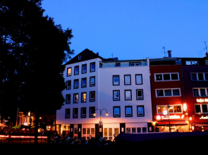 KONCEPT Hotel Zum Kostbaren Blut