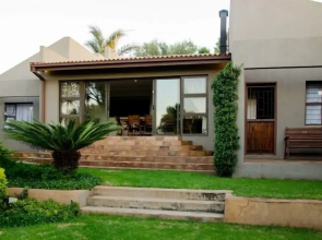 PhysEQFiT Guesthouse