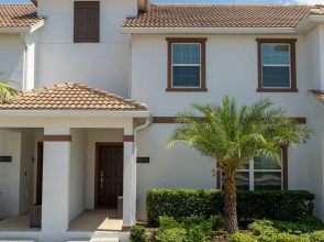 Gorgeous 4Bd w Pool Waterpark Storey Lake 4836m