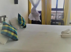 Dephani Beach Hotel
