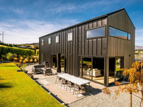 Mountain Gem - Wanaka Holiday Home
