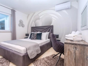 Villa Matan - only 200m from the sandy beaches, private 28m2 pool