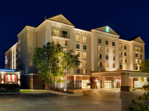Embassy Suites by Hilton Newark Wilmington South