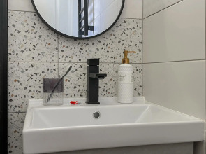 Апартаменты на Нижняя Первомайская 64