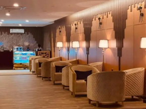 Holiday Al Khaleej Hotel