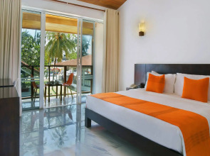 Calamander Unawatuna Beach