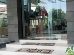 Gang Guest Hotel Syariah & Resto