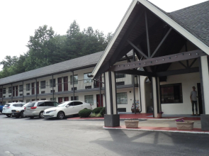 Knights Inn Cleveland