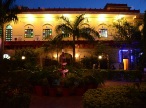 Hotel Burja