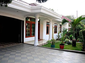 Indonesian Homestay Pasteur