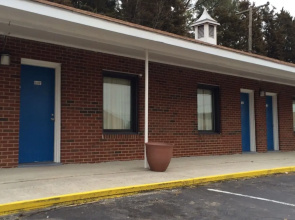 Budget Inn