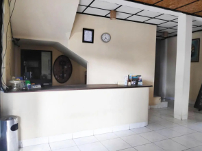 OYO 3923 Villa Puri Royan