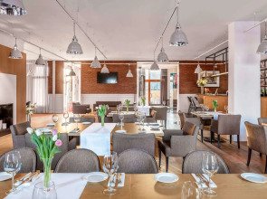 Mercure Wiazowna Brant