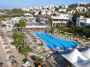 Armonia Holiday Village & Spa