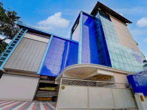 Super Townhouse Green Field Stadium Karyavattom