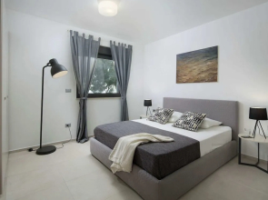 Luxury Apartment With Hot Tub and Sea View, Near the Beach and Close to Pula