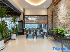 Yunbo Hot Spring Resort Hotel