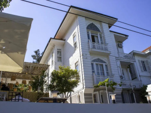 Ikigai Hotel Villa Rifat