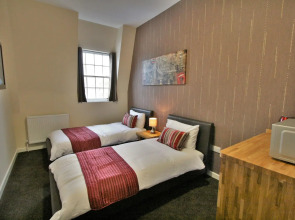 Central Hotel Gloucester by Roomsbooked