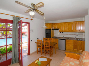 Bungalows Castillo Club Lake