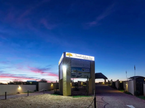 Trans Kalahari Inn