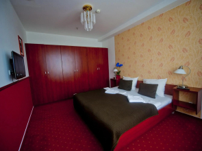 Canada Hotel