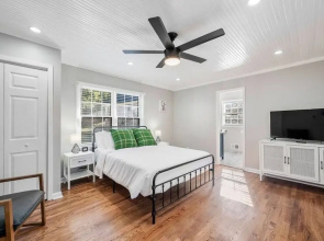 Private 1BR Cottage In Downtown Historic Norcross