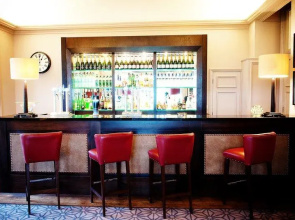 De Vere Uplands House