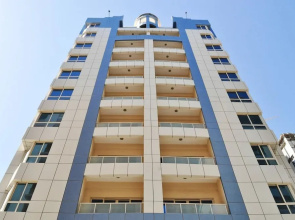 Golden Treasure Tower Family Apartment